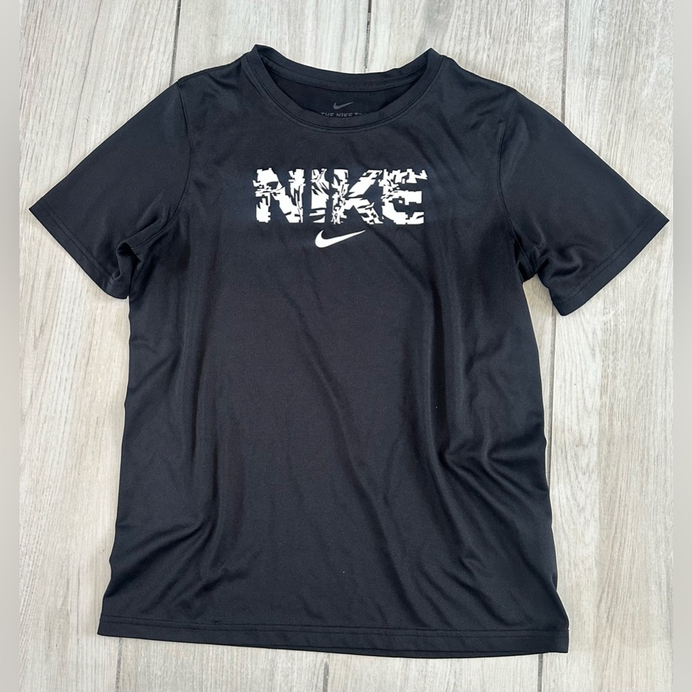 Nike Black Short Sleeve Kids Tee